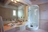 Kouros Hotel & Suites 